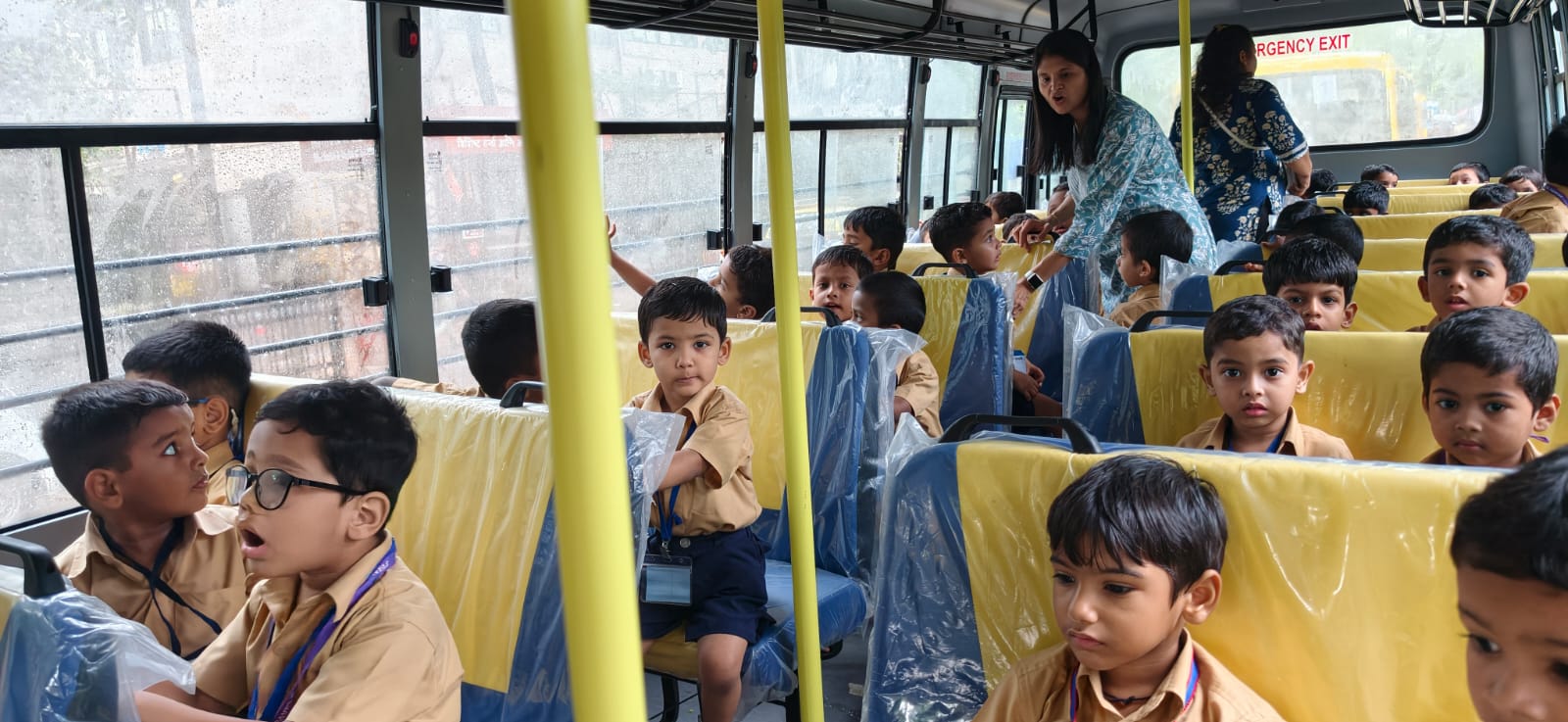 JR KG FIELD TRIP – AROUND THE CITY IN THE RAIN.