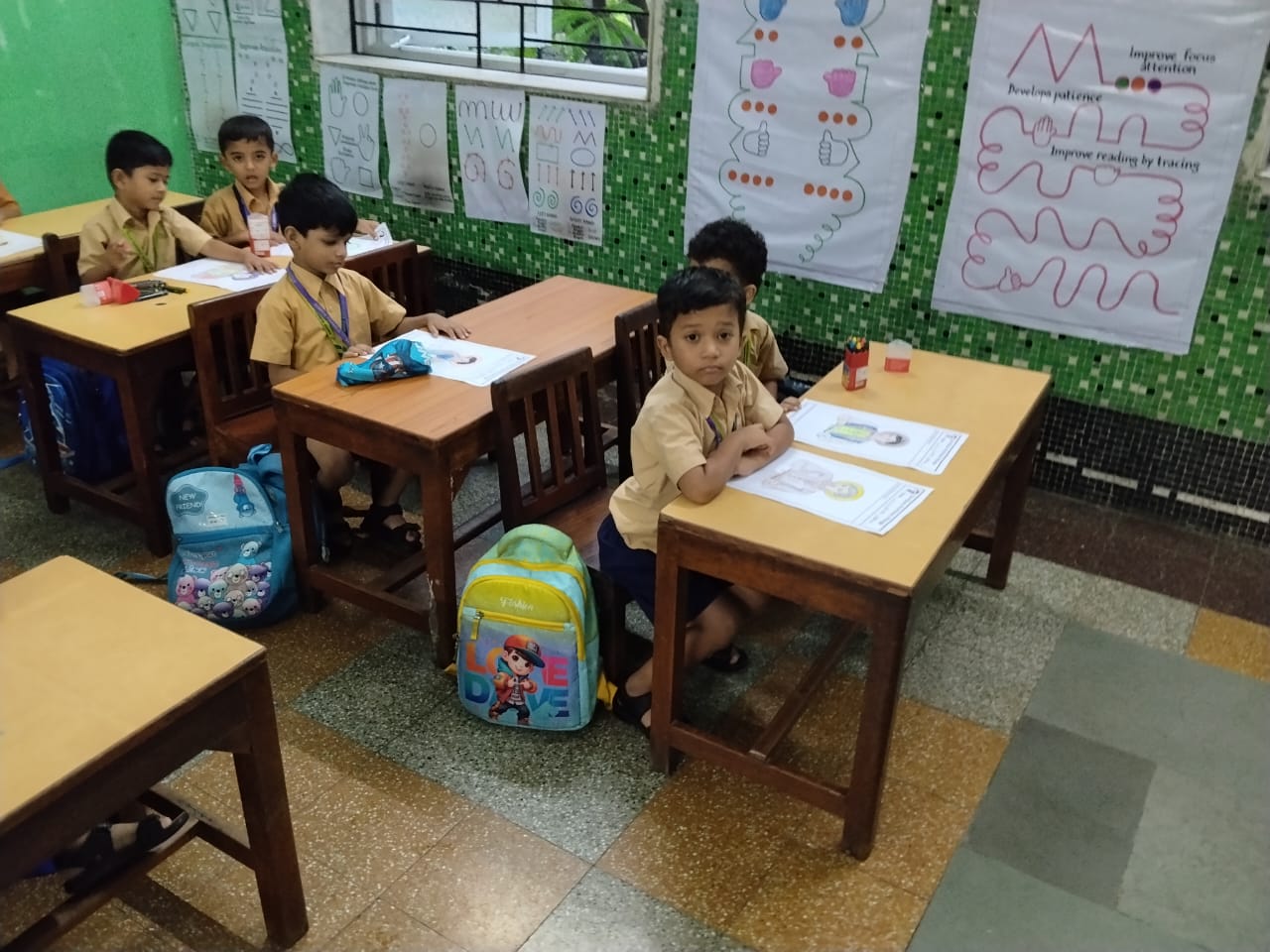 Colouring competition. 